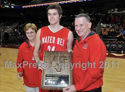 Thumbnail 3 in Mater Dei vs. Centennial (CIF Southern D1 Regional Final) photogallery.