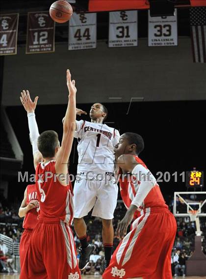 Thumbnail 3 in Mater Dei vs. Centennial (CIF Southern D1 Regional Final) photogallery.