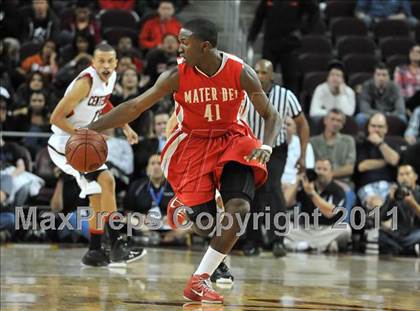 Thumbnail 1 in Mater Dei vs. Centennial (CIF Southern D1 Regional Final) photogallery.