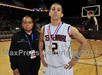 Thumbnail 1 in Mater Dei vs. Centennial (CIF Southern D1 Regional Final) photogallery.