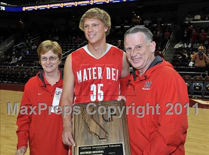 Thumbnail 1 in Mater Dei vs. Centennial (CIF Southern D1 Regional Final) photogallery.