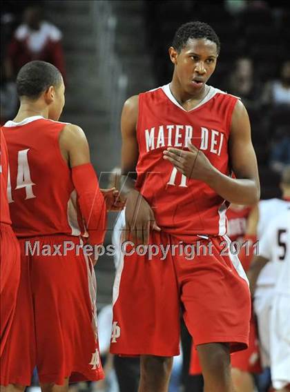 Thumbnail 1 in Mater Dei vs. Centennial (CIF Southern D1 Regional Final) photogallery.