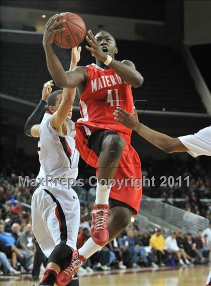 Thumbnail 1 in Mater Dei vs. Centennial (CIF Southern D1 Regional Final) photogallery.