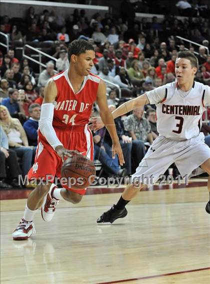 Thumbnail 3 in Mater Dei vs. Centennial (CIF Southern D1 Regional Final) photogallery.