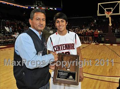 Thumbnail 2 in Mater Dei vs. Centennial (CIF Southern D1 Regional Final) photogallery.