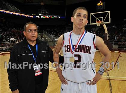 Thumbnail 2 in Mater Dei vs. Centennial (CIF Southern D1 Regional Final) photogallery.