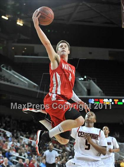 Thumbnail 2 in Mater Dei vs. Centennial (CIF Southern D1 Regional Final) photogallery.