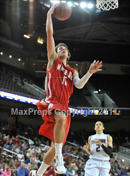Thumbnail 3 in Mater Dei vs. Centennial (CIF Southern D1 Regional Final) photogallery.