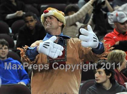 Thumbnail 3 in Mater Dei vs. Centennial (CIF Southern D1 Regional Final) photogallery.