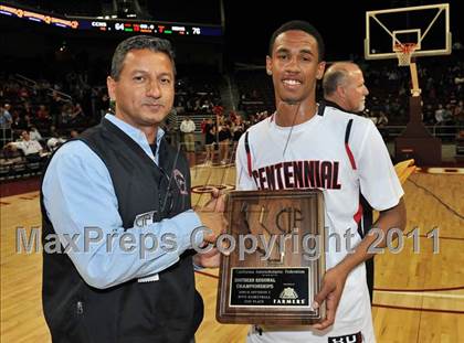 Thumbnail 2 in Mater Dei vs. Centennial (CIF Southern D1 Regional Final) photogallery.