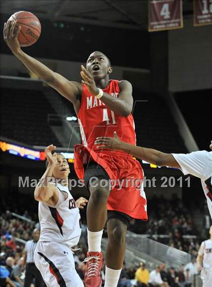 Thumbnail 2 in Mater Dei vs. Centennial (CIF Southern D1 Regional Final) photogallery.
