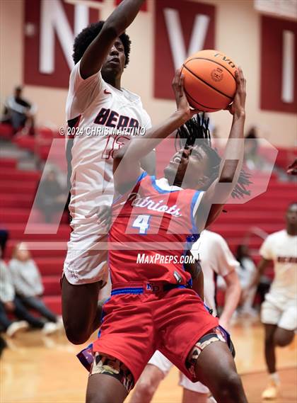 Thumbnail 2 in Fort Dorchester vs Belton-Honea Path (Poinsettia Classic) photogallery.