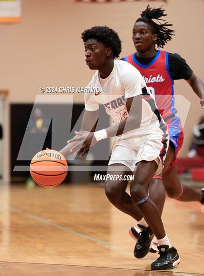 Thumbnail 2 in Fort Dorchester vs Belton-Honea Path (Poinsettia Classic) photogallery.