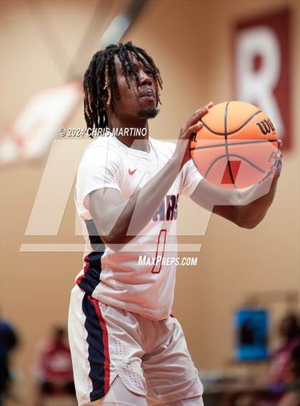 Thumbnail 3 in Fort Dorchester vs Belton-Honea Path (Poinsettia Classic) photogallery.