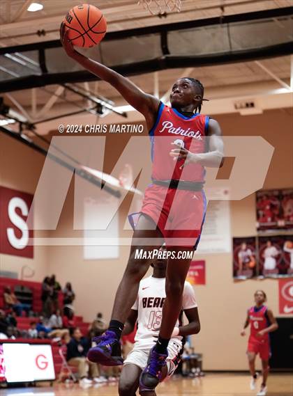 Thumbnail 1 in Fort Dorchester vs Belton-Honea Path (Poinsettia Classic) photogallery.