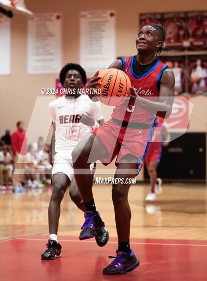 Thumbnail 2 in Fort Dorchester vs Belton-Honea Path (Poinsettia Classic) photogallery.