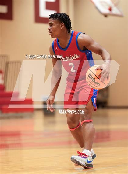 Thumbnail 3 in Fort Dorchester vs Belton-Honea Path (Poinsettia Classic) photogallery.