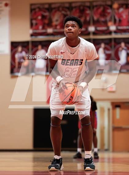 Thumbnail 3 in Fort Dorchester vs Belton-Honea Path (Poinsettia Classic) photogallery.