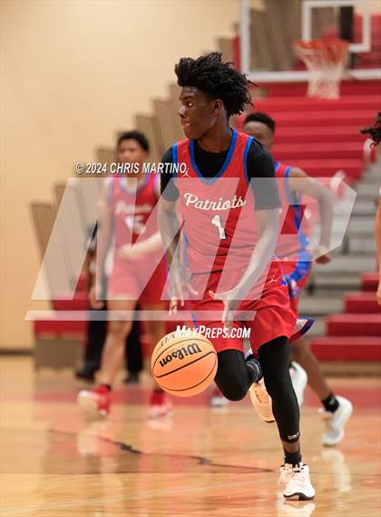 Thumbnail 2 in Fort Dorchester vs Belton-Honea Path (Poinsettia Classic) photogallery.