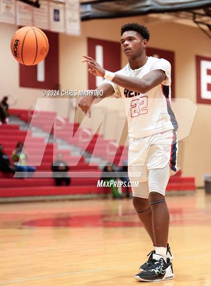 Thumbnail 2 in Fort Dorchester vs Belton-Honea Path (Poinsettia Classic) photogallery.