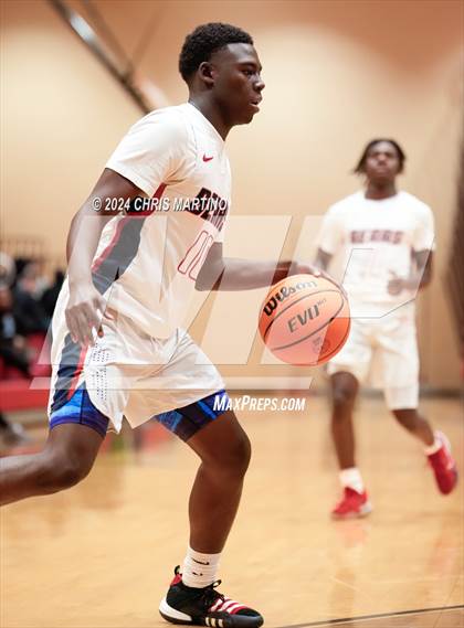 Thumbnail 1 in Fort Dorchester vs Belton-Honea Path (Poinsettia Classic) photogallery.