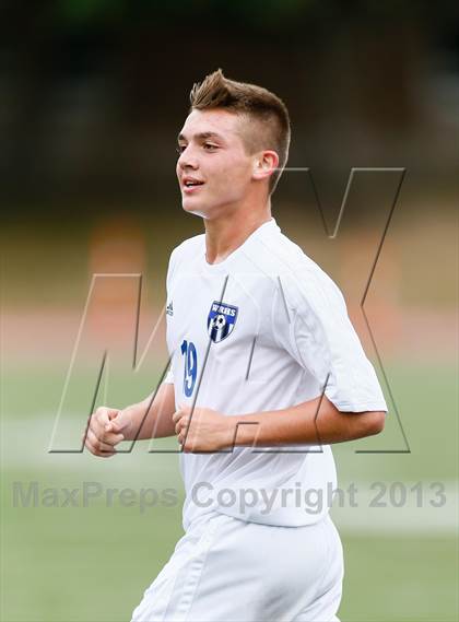 Thumbnail 3 in Jefferson City vs Washburn Rural (Gateway City Soccer Classic) photogallery.