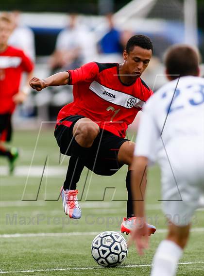 Thumbnail 1 in Jefferson City vs Washburn Rural (Gateway City Soccer Classic) photogallery.