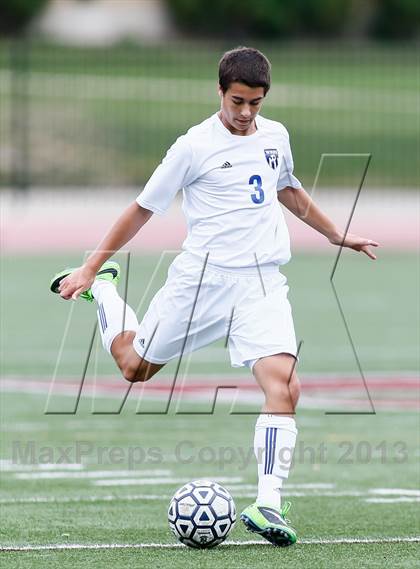 Thumbnail 3 in Jefferson City vs Washburn Rural (Gateway City Soccer Classic) photogallery.