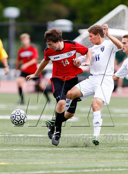 Thumbnail 3 in Jefferson City vs Washburn Rural (Gateway City Soccer Classic) photogallery.
