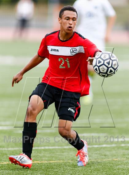 Thumbnail 3 in Jefferson City vs Washburn Rural (Gateway City Soccer Classic) photogallery.