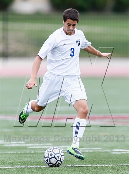 Thumbnail 2 in Jefferson City vs Washburn Rural (Gateway City Soccer Classic) photogallery.