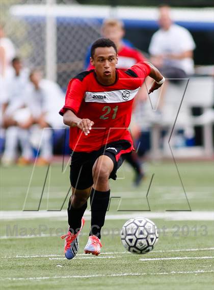 Thumbnail 2 in Jefferson City vs Washburn Rural (Gateway City Soccer Classic) photogallery.