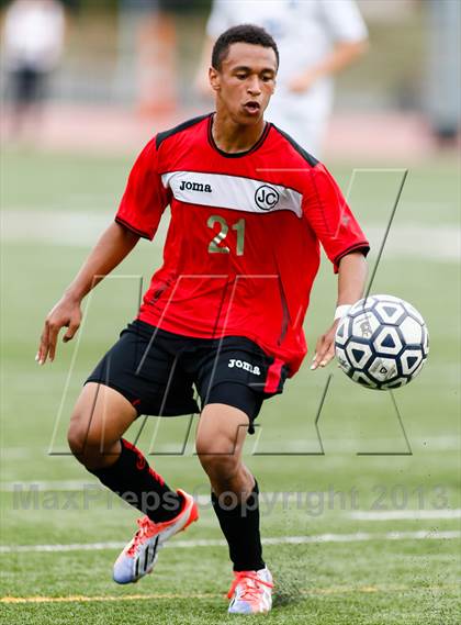 Thumbnail 2 in Jefferson City vs Washburn Rural (Gateway City Soccer Classic) photogallery.