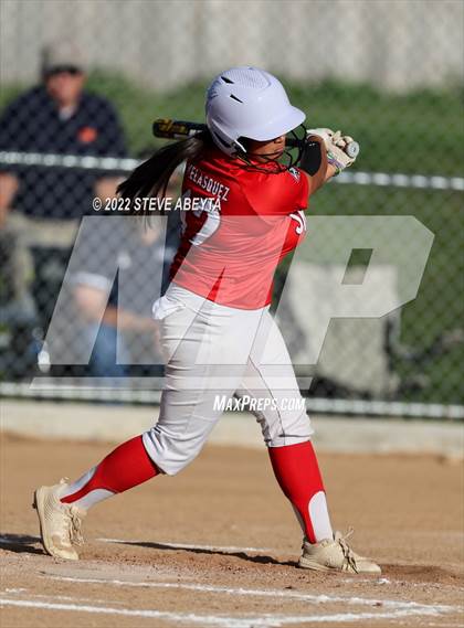 Thumbnail 3 in Valor Christian @ Smoky Hill photogallery.