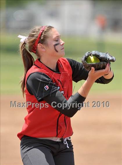 Thumbnail 1 in Oak Ridge vs. Cordova (CIF SJS D2 Final - Game 1) photogallery.