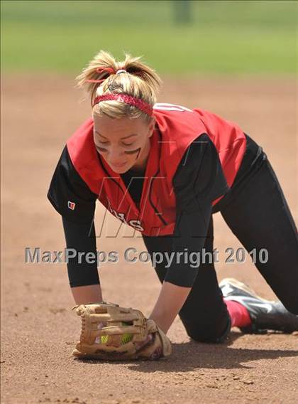 Thumbnail 3 in Oak Ridge vs. Cordova (CIF SJS D2 Final - Game 1) photogallery.