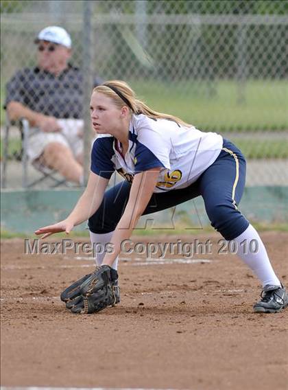 Thumbnail 2 in Oak Ridge vs. Cordova (CIF SJS D2 Final - Game 1) photogallery.