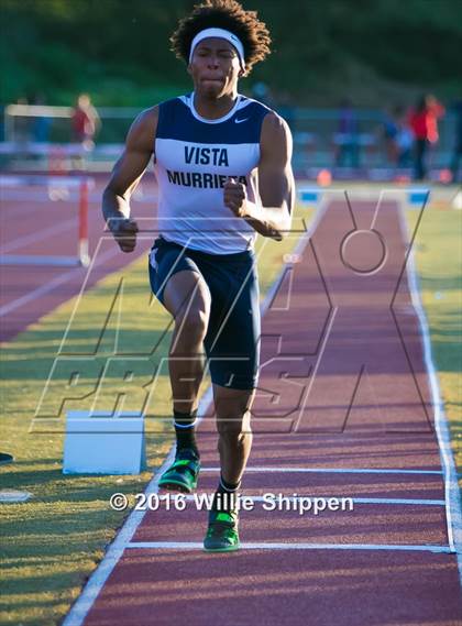 Thumbnail 3 in Southwestern League Finals photogallery.