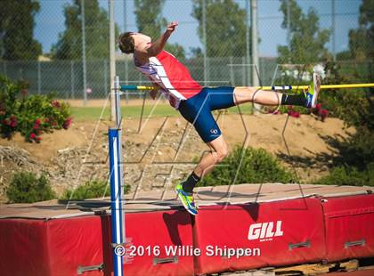 Thumbnail 2 in Southwestern League Finals photogallery.