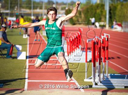 Thumbnail 2 in Southwestern League Finals photogallery.