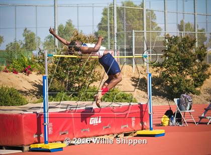 Thumbnail 1 in Southwestern League Finals photogallery.