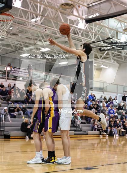 Thumbnail 2 in Idaho State All Star Game Slam Dunk Contest 2021 photogallery.