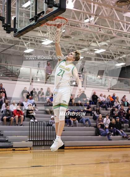 Thumbnail 2 in Idaho State All Star Game Slam Dunk Contest 2021 photogallery.