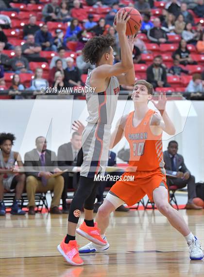 Thumbnail 1 in Bishop Gorman vs. Findlay Prep (Big City Showdown) photogallery.