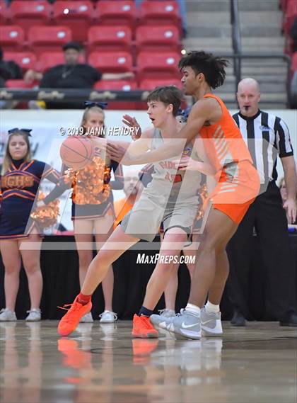 Thumbnail 1 in Bishop Gorman vs. Findlay Prep (Big City Showdown) photogallery.