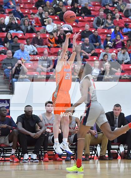 Thumbnail 1 in Bishop Gorman vs. Findlay Prep (Big City Showdown) photogallery.