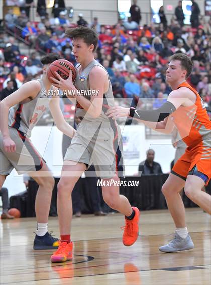 Thumbnail 1 in Bishop Gorman vs. Findlay Prep (Big City Showdown) photogallery.
