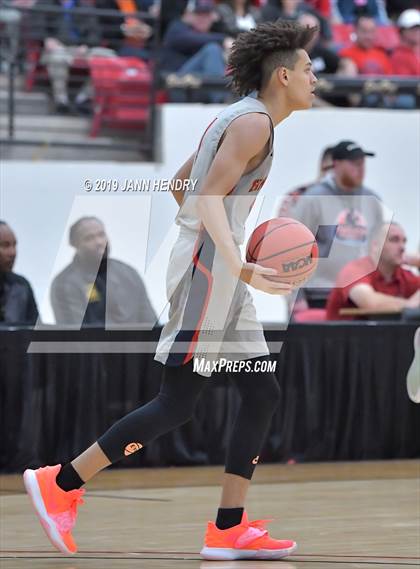 Thumbnail 2 in Bishop Gorman vs. Findlay Prep (Big City Showdown) photogallery.
