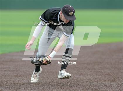 Thumbnail 3 in Midlothian vs Royce City Game 3 (UIL 5A Area Playoff) photogallery.
