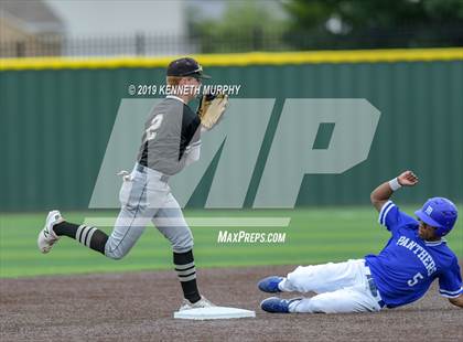 Thumbnail 2 in Midlothian vs Royce City Game 3 (UIL 5A Area Playoff) photogallery.